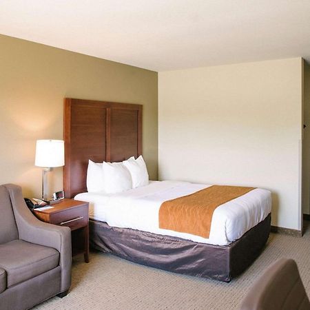 Comfort Inn & Suites Custer Exterior photo