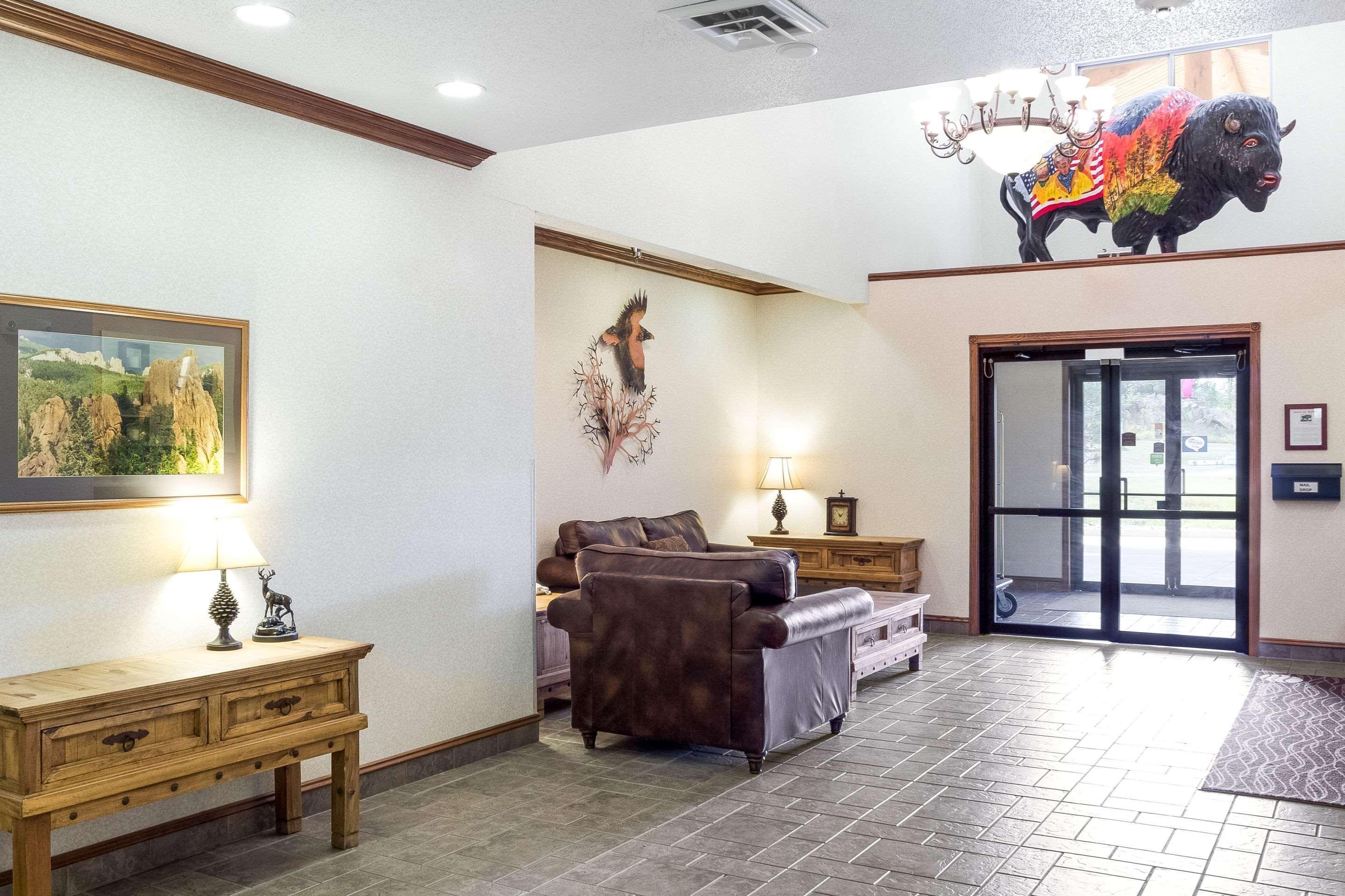 Comfort Inn & Suites Custer Exterior photo